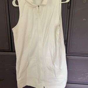 Sleeveless white zip up sweater
